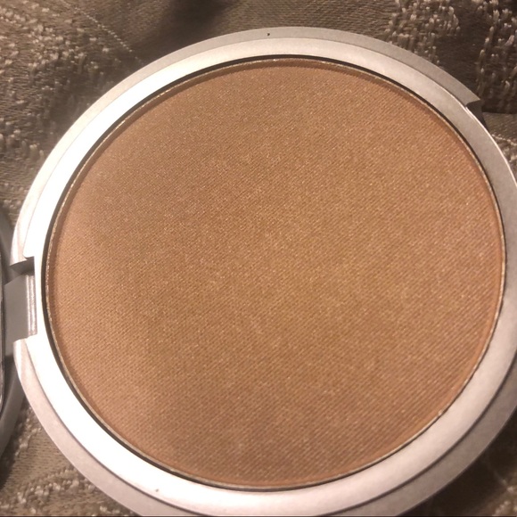 The Balm Mary-Lou Manizer Highlighter Champagne - Picture 5 of 7